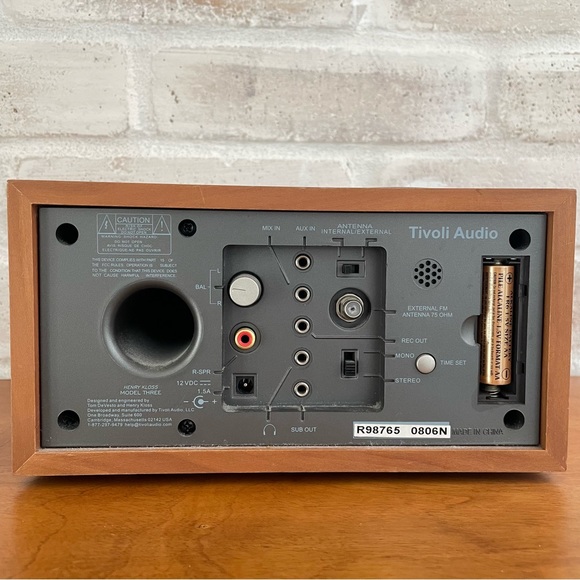 Tivoli Audio Radio Model Three - Picture 4 of 6